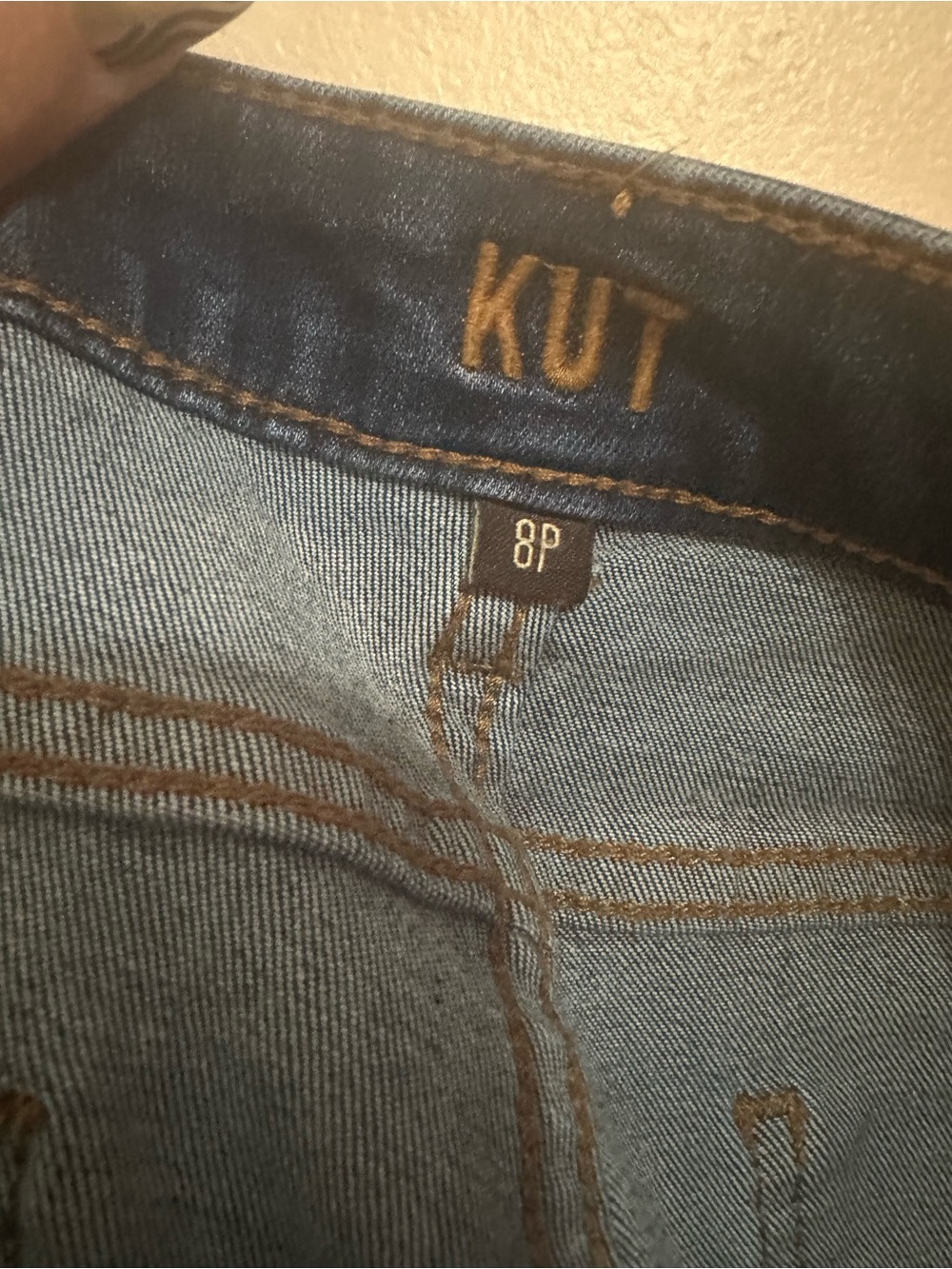 KUT from the Kloth petite boyfriend jeans - Picture 5 of 5